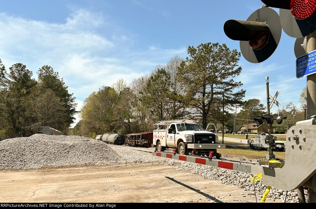 Hi Rail at the crossing